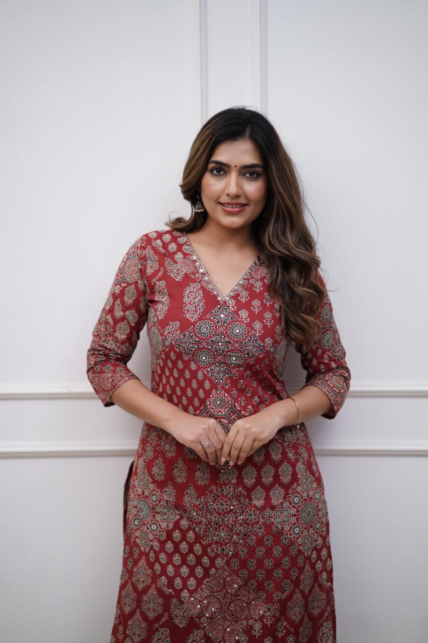 Red Printed Design Fancy Attractive Kurta With Bottom wear Sets