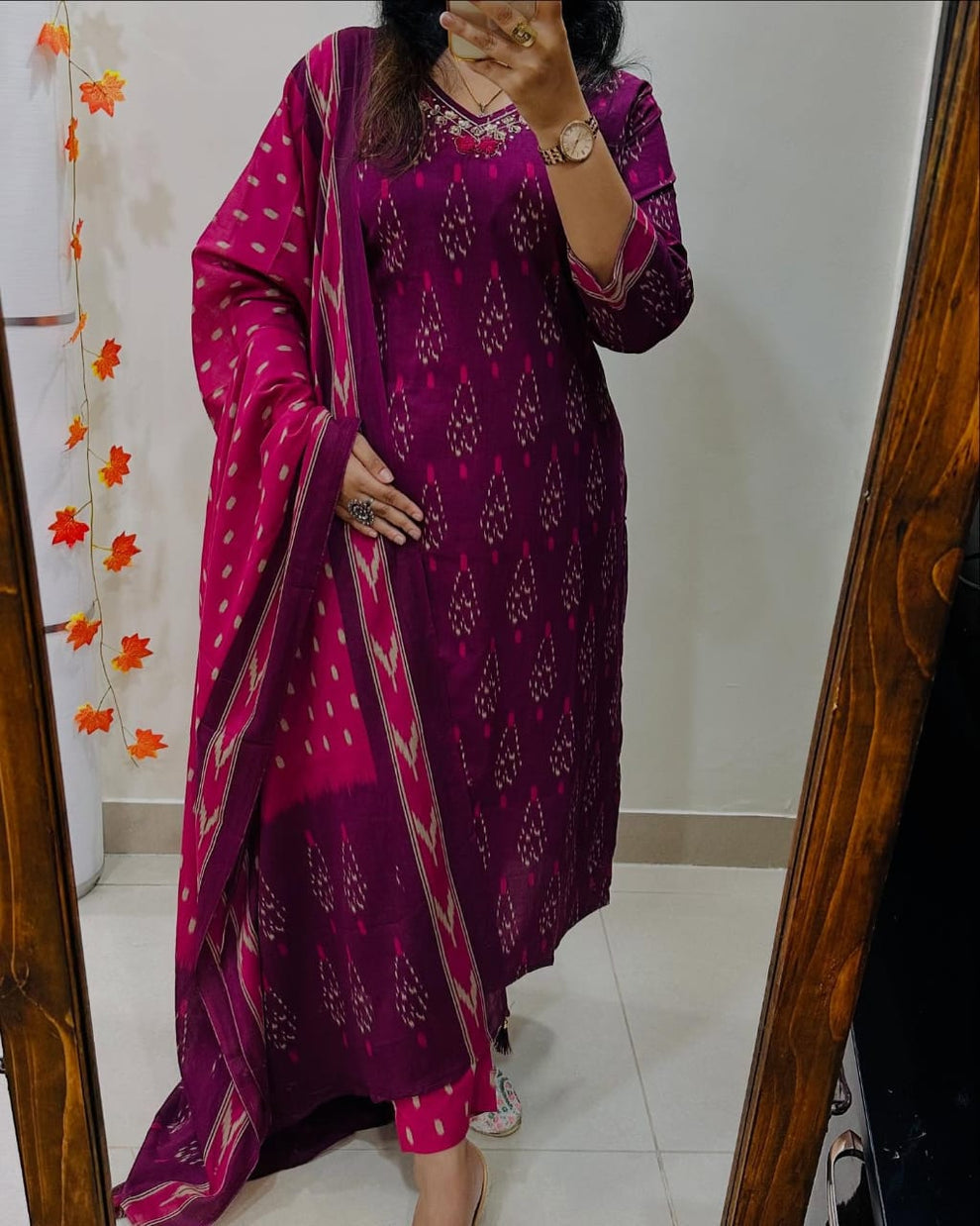 Women Magenta Ikka Print Cotton Kurta Set With Contrast Dupatta