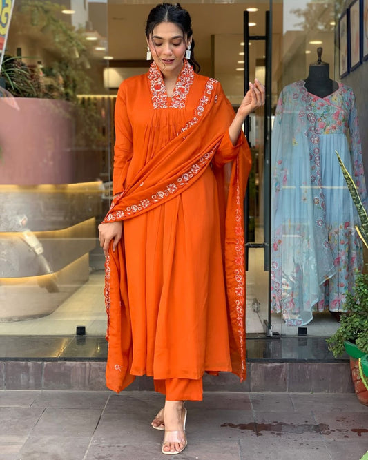 Pure Cotton Super Dyeing Kurta With Beautiful Embroidery & Cotton Pant With Malmal Dupatta